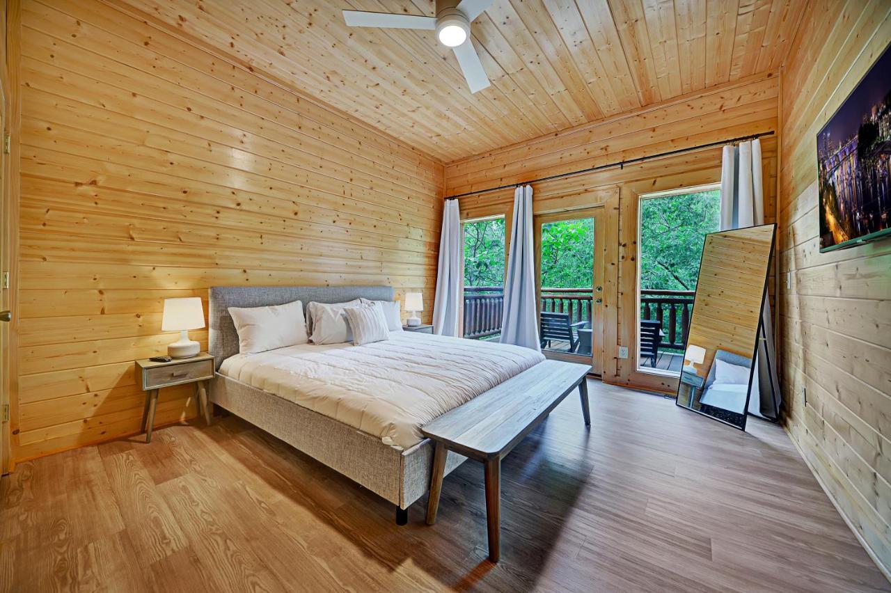 Gorgeous Large Mountain View Cabin W Hot Tub, Free Wifi, Games Villa Sevierville Eksteriør bilde