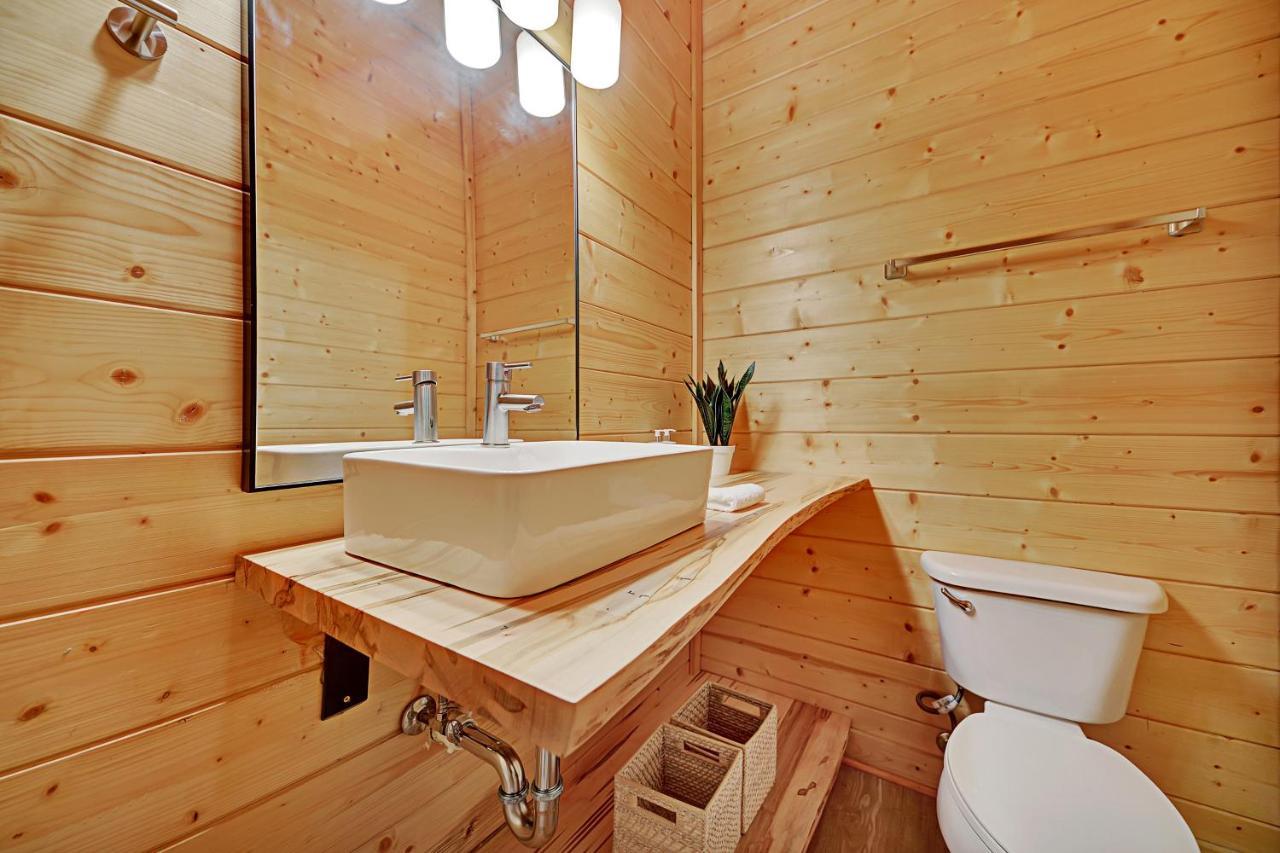 Gorgeous Large Mountain View Cabin W Hot Tub, Free Wifi, Games Villa Sevierville Eksteriør bilde