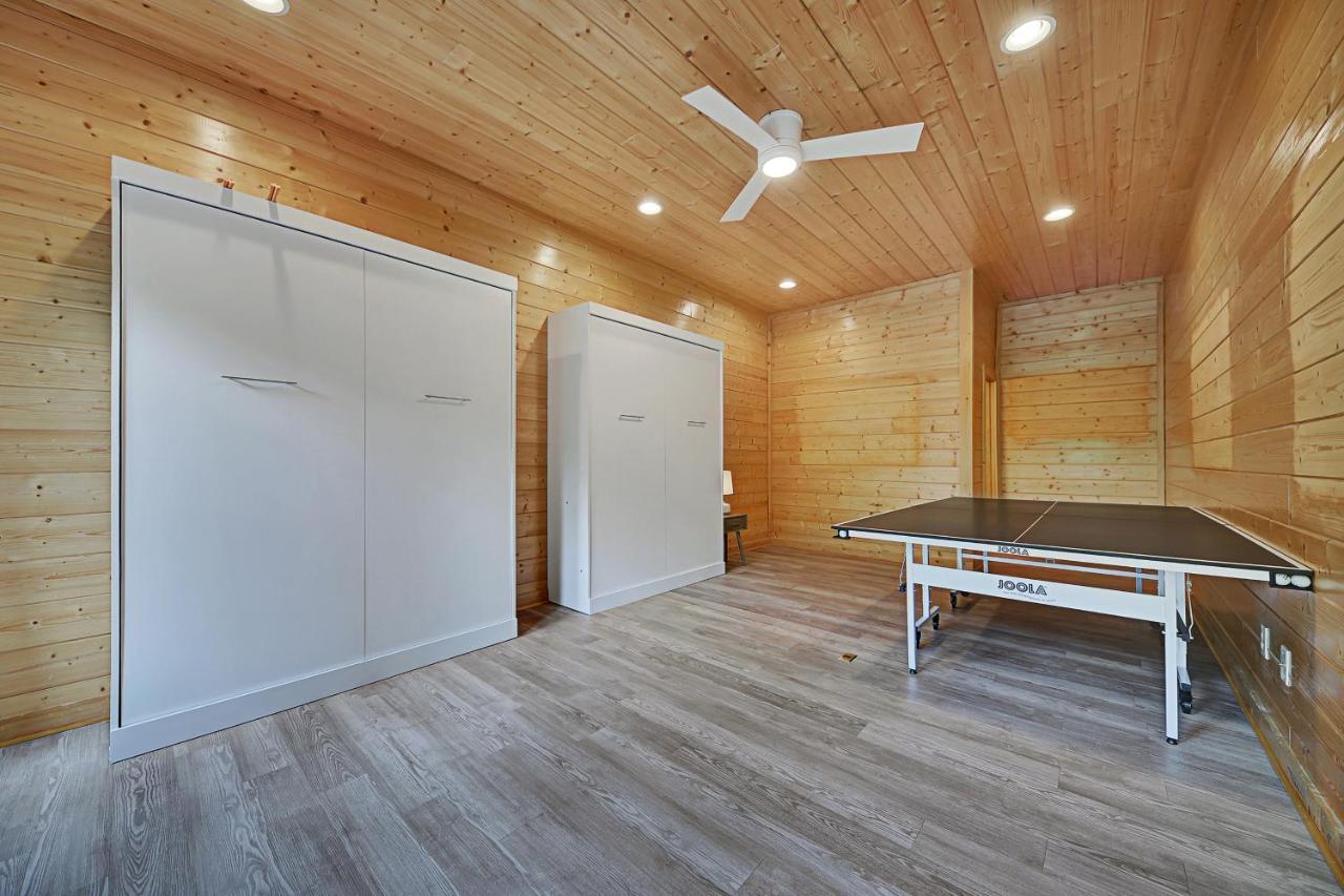 Gorgeous Large Mountain View Cabin W Hot Tub, Free Wifi, Games Villa Sevierville Eksteriør bilde