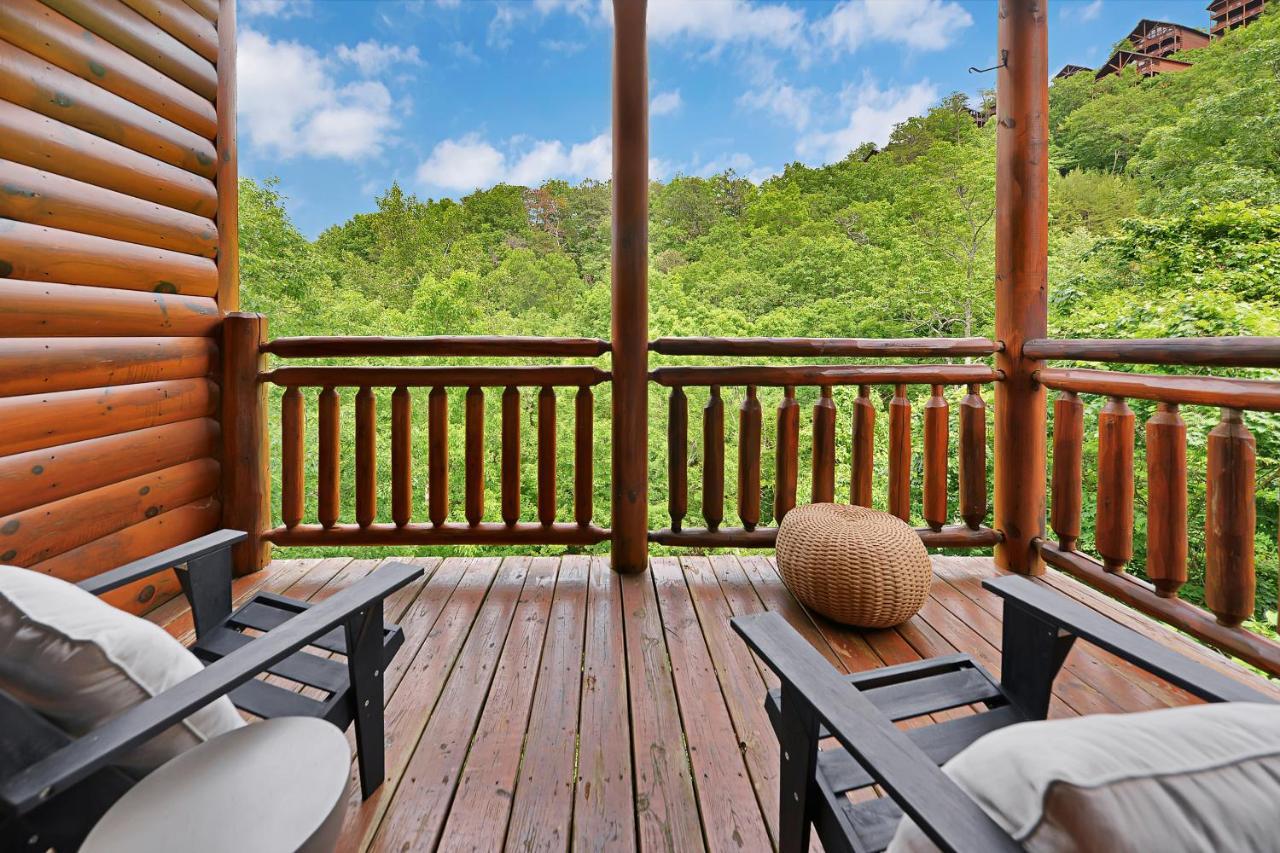 Gorgeous Large Mountain View Cabin W Hot Tub, Free Wifi, Games Villa Sevierville Eksteriør bilde